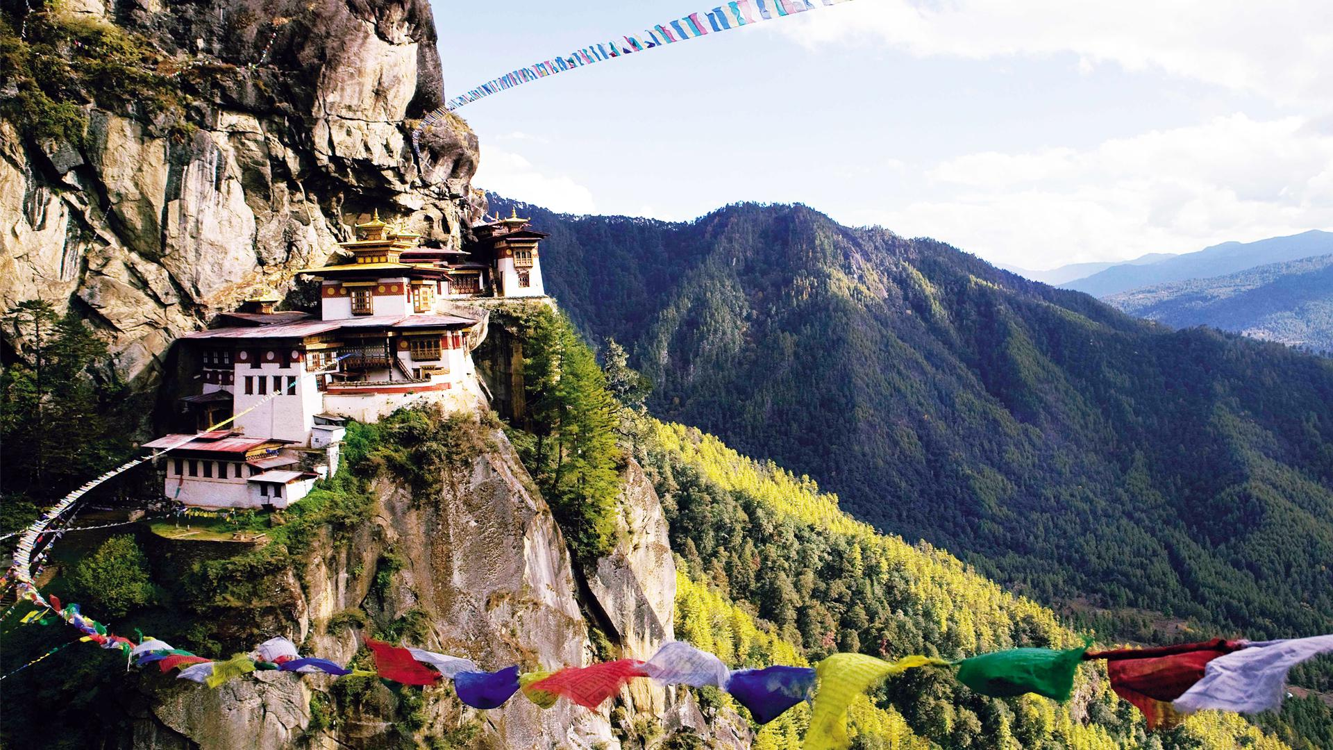 Tiger’s Nest Monastery perched on a cliff in Paro, iconic highlight of Bhutan Tour 3 Nights 4 Days.