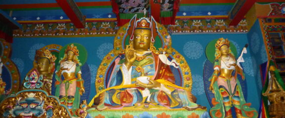 Buddha statue inside Khumjung Monastery