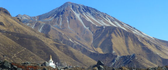 Views of Cherko Ri on the way to Kyangin Gumba.