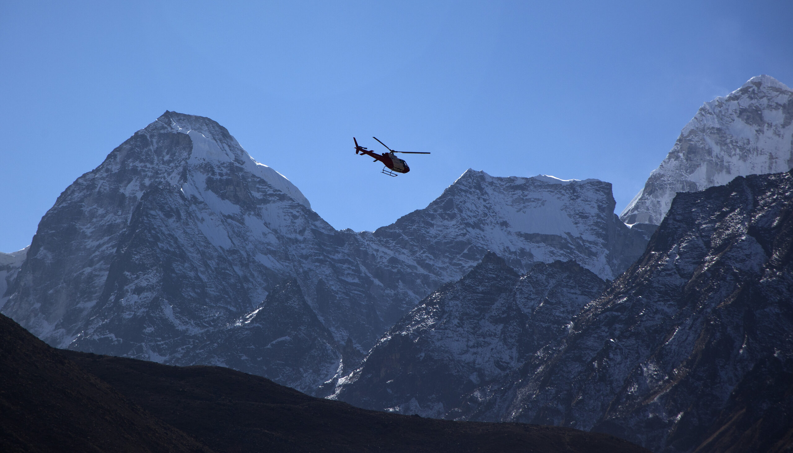 learn about Helicopter flying in Everest Region.
