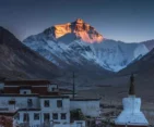 Majestic view of Mount Everest in Tibet.