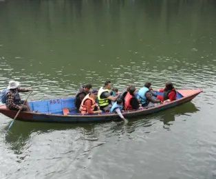 Scenic Phewa Lake in Pokhara on the Best of Nepal Tour: Everest, Pokhara and Chitwan.